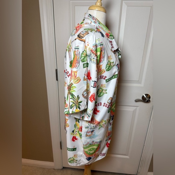 Boston Red Sox Themed Men's Shirt/Jersey-Size Large - Picture 4 of 6